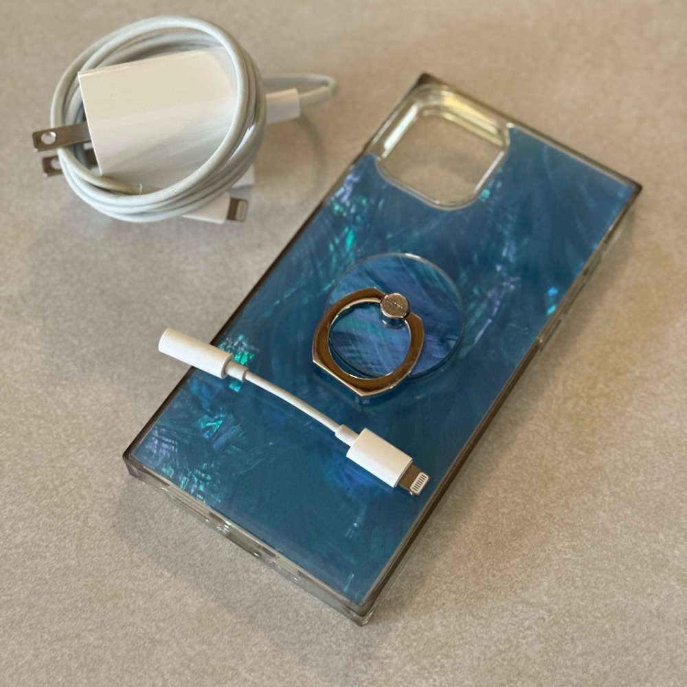 FLAUNT iPhone 11 Pro Blue Shell Phone Case + Accessories